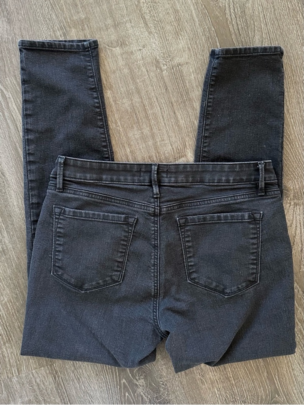 Loft Curvy Skinny Jeans - Picture 8 of 8